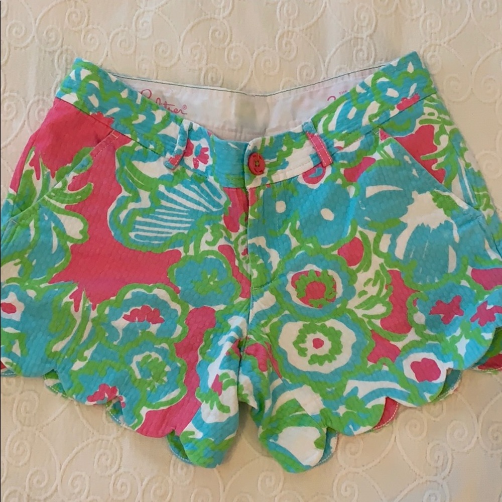 Lilly Pulitzer- Buttercup Shorts - Size 2